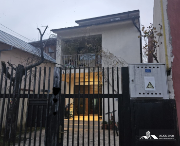 Casa tip P+1+M strada Pacii